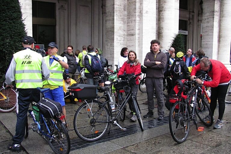 Il secolo d'oro di Genova visto dalla bici