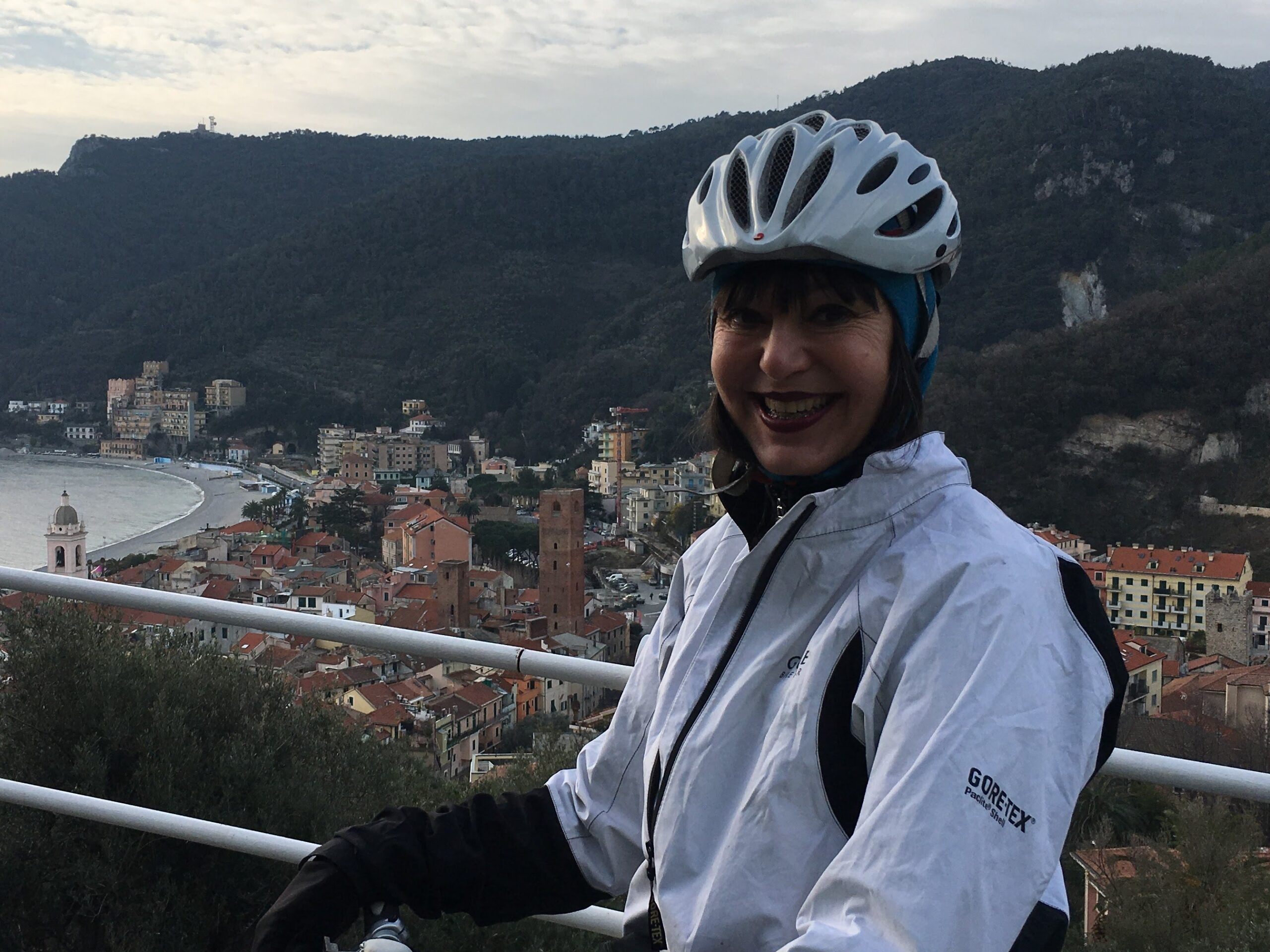 Mai di domenica - A strapiombo fra Noli e Finale